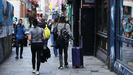 Tourism sector warns of US risks, price pressures and staff shortages