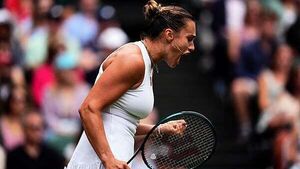 Aryna Sabalenka avoids a Wimbledon shock to stay on course for maiden SW19 title Aryna Sabalenka avoids a Wimbledon shock to stay on course for maiden SW19 title