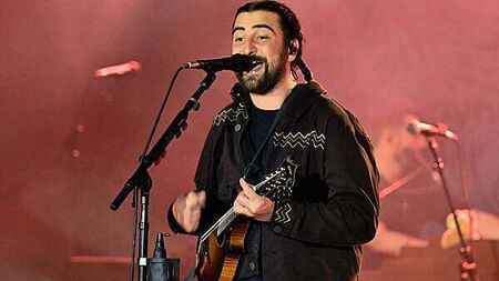 Noah Kahan review: Musician in awe of enthusiastic crowd of 39,000 at Marlay Park