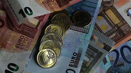 Two thirds of people believe corruption is widespread in Ireland- report