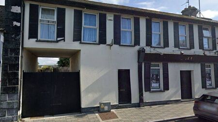 Meeting called in Laois town to oppose IPAS centres