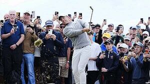 Home favourite Rory McIlroy rewards fans with strong start at Royal Portrush Home favourite Rory McIlroy rewards fans with strong start at Royal Portrush