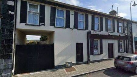 Huge meeting in Laois hears ‘We don’t want them here’ - IPAS Centres