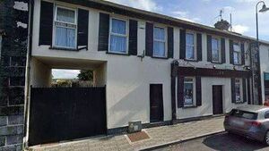 Huge meeting in Laois hears ‘We don’t want them here’ - IPAS Centres