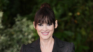 Winona Ryder says she still plays poker with Al Pacino Winona Ryder says she still plays poker with Al Pacino
