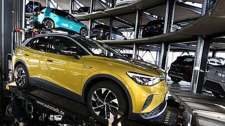 EVs and plug-in hybrids lead new car sales in July