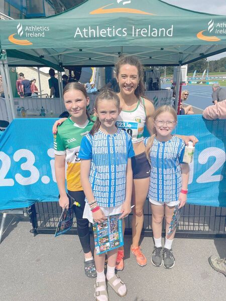 Maisy O'Sullivan with the Juvenile athletes