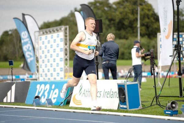 Niall Harvey in action in the Senior Men's 1500m