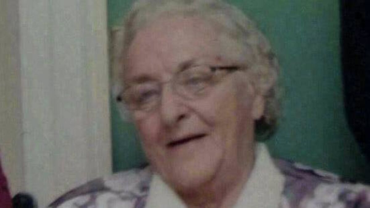 Death notice in Laois: Elizabeth (Lil) Lawlor (née Dillion) - Rathdowney