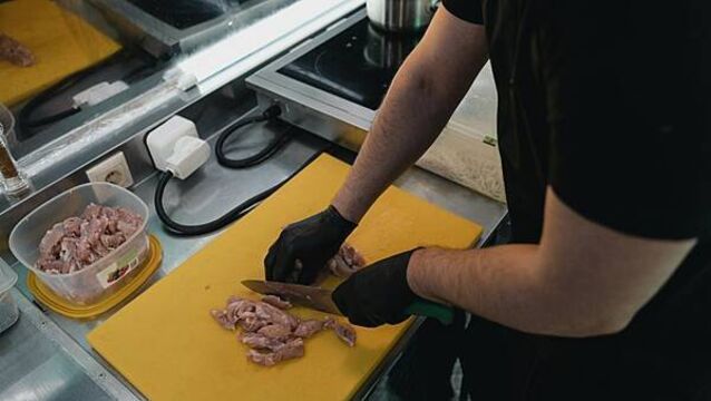 Rats, beetles, and dead cockroaches: 10 Irish food businesses served closure orders in July
