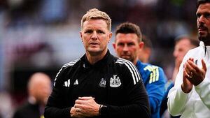 Eddie Howe says Newcastle would not be left striker-light by Alexander Isak exit Eddie Howe says Newcastle would not be left striker-light by Alexander Isak exit