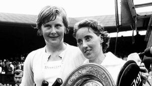 Former Wimbledon champion Angela Mortimer-Barrett dies aged 93 Former Wimbledon champion Angela Mortimer-Barrett dies aged 93