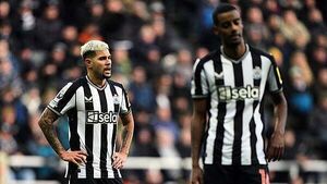 Newcastle captain Bruno Guimaraes: I’ve had no contact with Alexander Isak Newcastle captain Bruno Guimaraes: I’ve had no contact with Alexander Isak