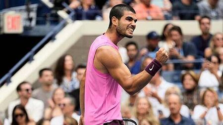 Carlos Alcaraz proves too strong for Novak Djokovic to book US Open final place