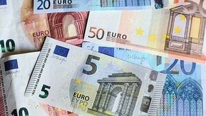 Irish lotto player wins €20,000 every month for the next 30 years Irish lotto player wins €20,000 every month for the next 30 years