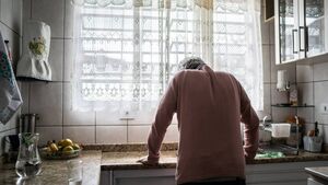 Woman (70s) gets barring order against husband at local court Woman (70s) gets barring order against husband at local court