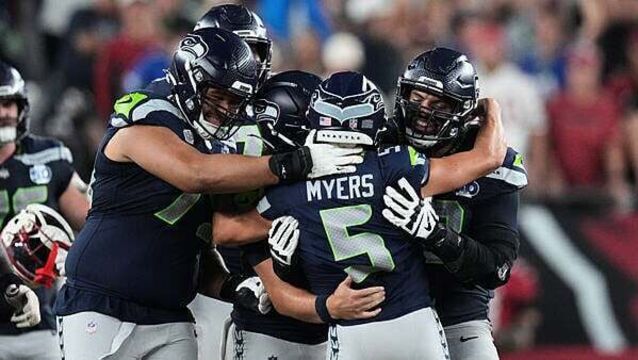 Arizona Cardinals lose to late field goal again as Jason Myers gives Seattle win