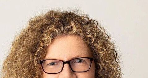 Áine's late mother's influence helps her win Joe Drennan Writing Competition 