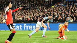 John McGinn scores again as Aston Villa see off Feyenoord in Europa League