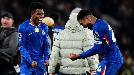Estevao Willian snatches last-gasp win for Chelsea as Liverpool lose again