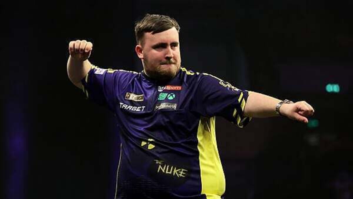 Luke Littler brushes aside Mike De Decker at World Grand Prix