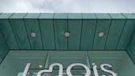 Laois youth caused €3.5k worth of damages to sprinkler system at local shopping centre