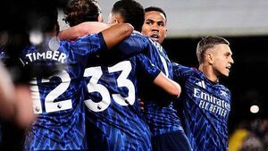 Arsenal move clear at top of Premier League after victory at Fulham Arsenal move clear at top of Premier League after victory at Fulham