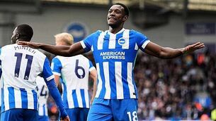 Arsenal move clear at top of Premier League after victory at Fulham