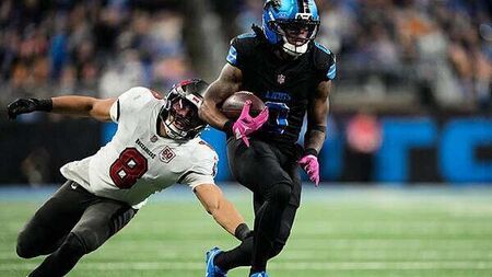 Jahmyr Gibbs runs for two touchdowns as Detroit Lions beat Tampa Bay Buccaneers