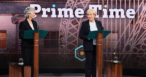 Connolly and Humphreys make late push for votes as they canvass across Ireland