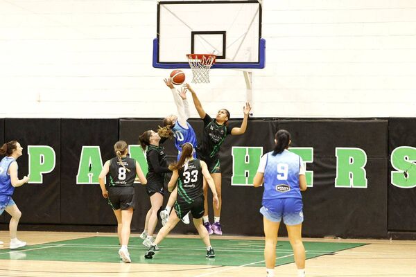 Portlaoise Panthers' Christiana Ojide Boiko attempts to block Jewel Watkins' (Glanmire) effort Photo: David Maher Portlaoise Panthers' Christiana Ojide Boiko attempts to block Jewel Watkins' (Glanmire) effort Photo: David Maher