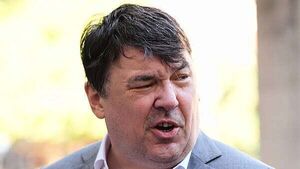 Trans activist ‘took pictures of people’ before confrontation with Father Ted creator Trans activist ‘took pictures of people’ before confrontation with Father Ted creator