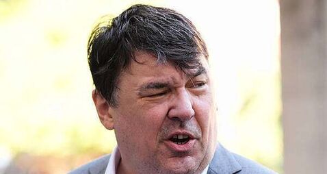 Trans activist ‘took pictures of people’ before confrontation with Father Ted creator