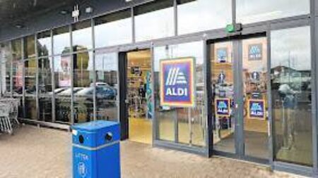 Wine thief’s courtroom re-enactment falls flat in court