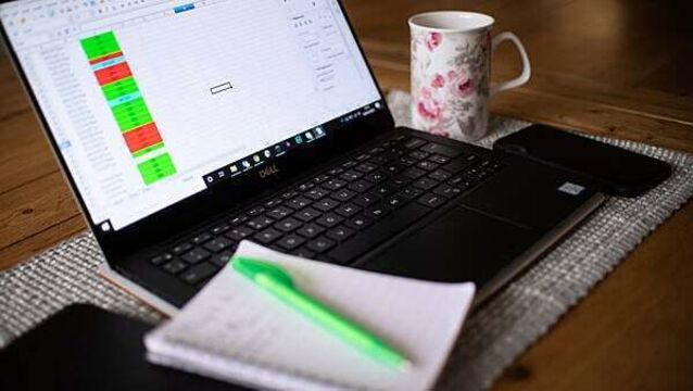 October unemployment rate down from last month at 5%