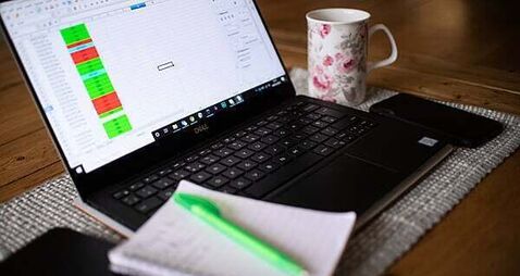 October unemployment rate down from last month at 5%