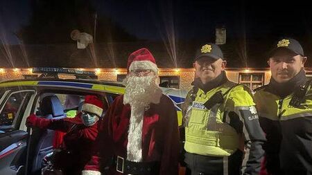 Santa gets Garda escort to Laois village!