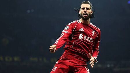 Liverpool win without Salah as Szoboszlai penalty sees off Inter