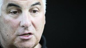 Mitch Winehouse ‘a bully’ who knew about ownership of auction items, court told