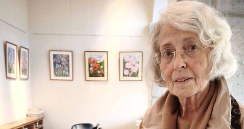 Trudi’s artwork lights up Abbeyeix Library this Christmas 