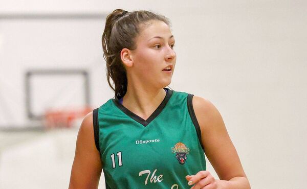Jasmine Burke landed a couple of cracking scores for Portlaoise Panthers on Saturday against Liffey Celtics Photo: Paul Dargan