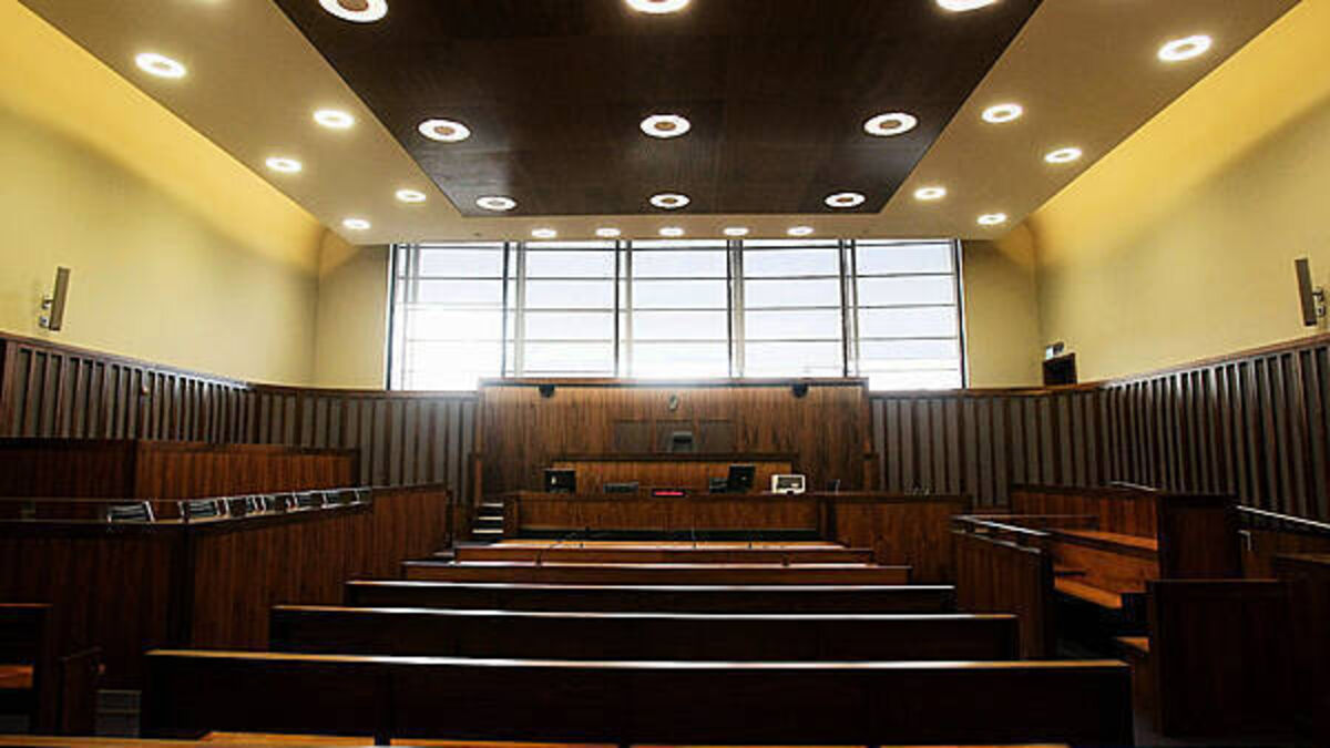 Chief Superintendent denies telling gardaí they could become witnesses
