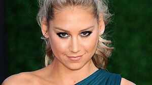 Anna Kournikova and Enrique Iglesias welcome fourth child