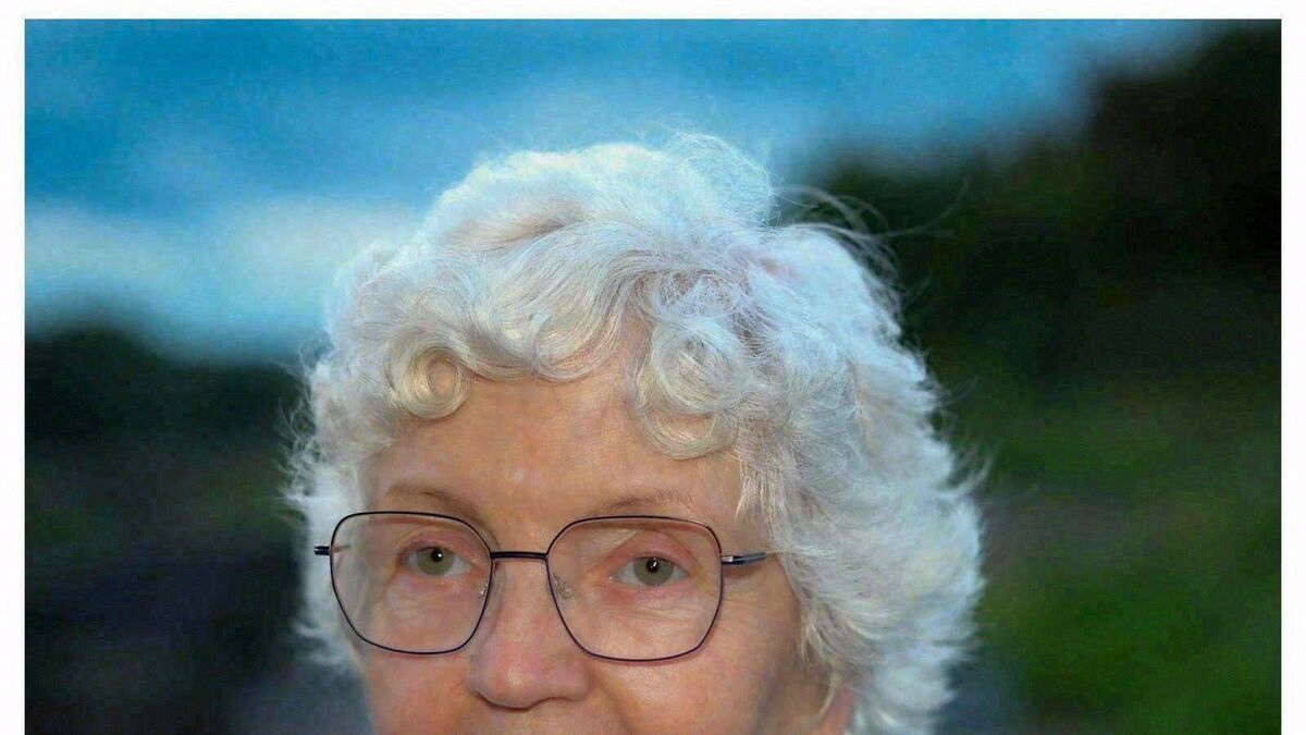 Laois Death Notice: Sally Kennedy (née Hogan) Rathdowney
