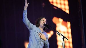 Snow Patrol frontman donates £20k to Belfast soup kitchen