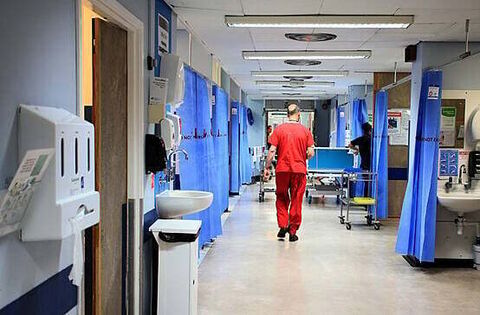 Le HSE signale 677 personnes hospitalisées pour maladie respiratoire – Page d’accueil