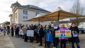 Protesters make feelings known at Abbeyleix hunt