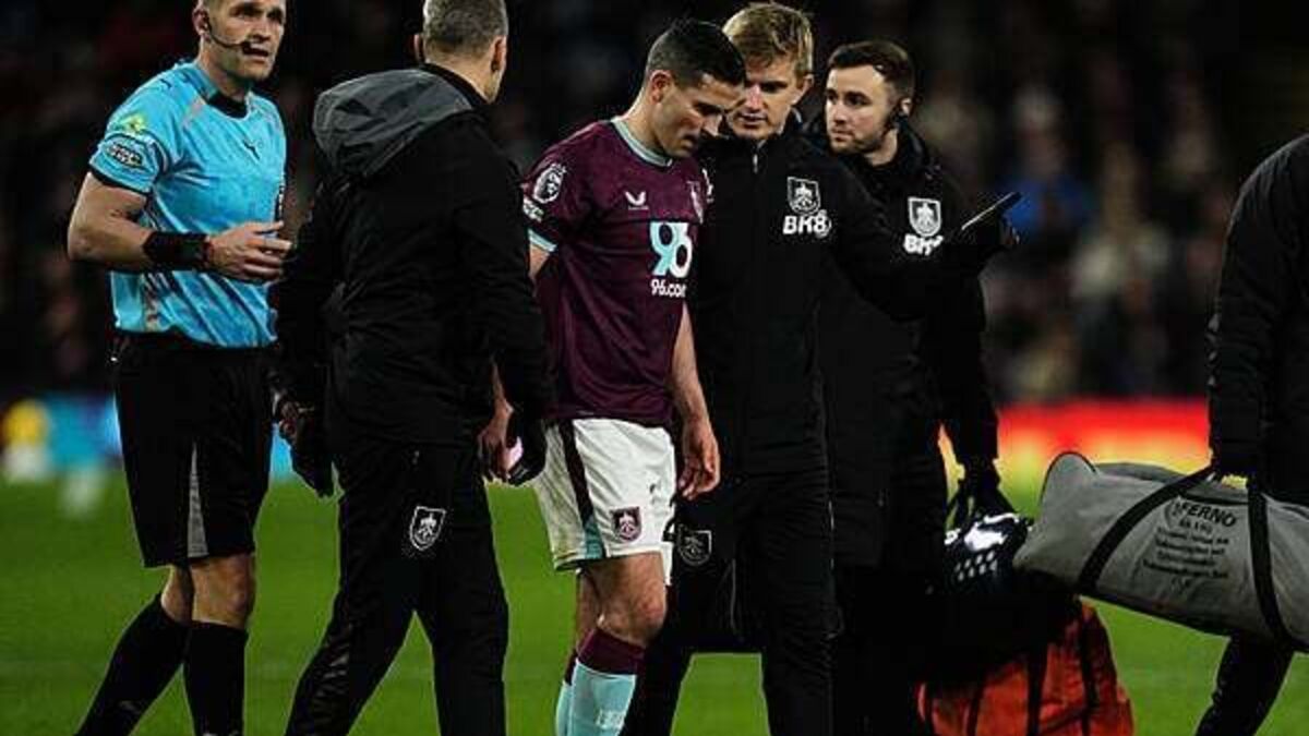 Josh Cullen ruled out of Ireland’s World Cup playoffs