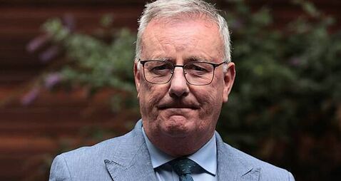 Mike Nesbitt to step down as UUP leader