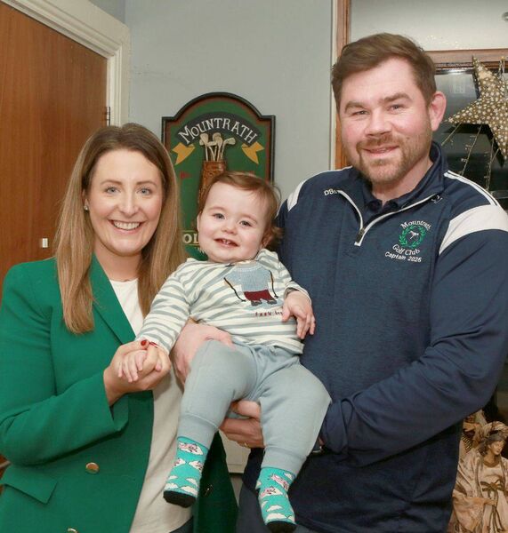 Craig Telford (Captain, Mountrath Golf Club) with his wife Maura and son Teidi